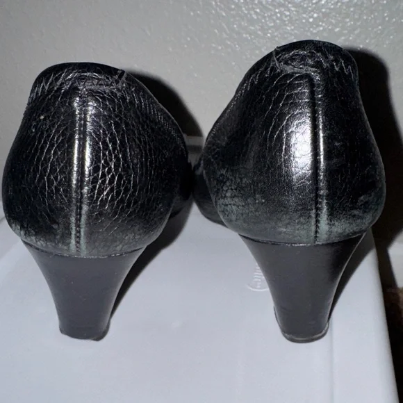 Tory Burch Black Leather Peep-Toe Heels - Picture 6 of 9